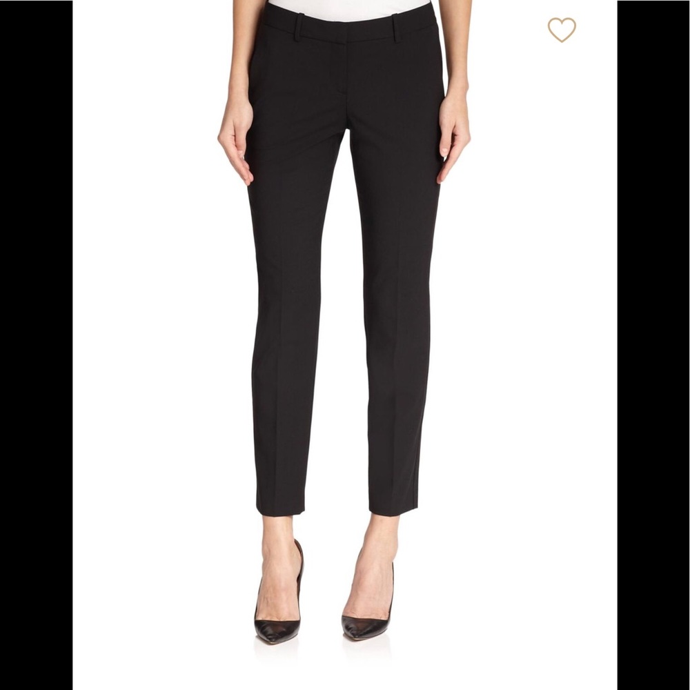 NWT. Theory cropped black pants.